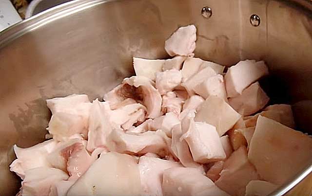 Режем на кусочки