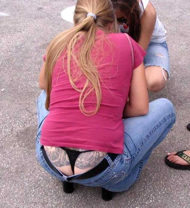 Стринги для девушки: за и против, польза и вред